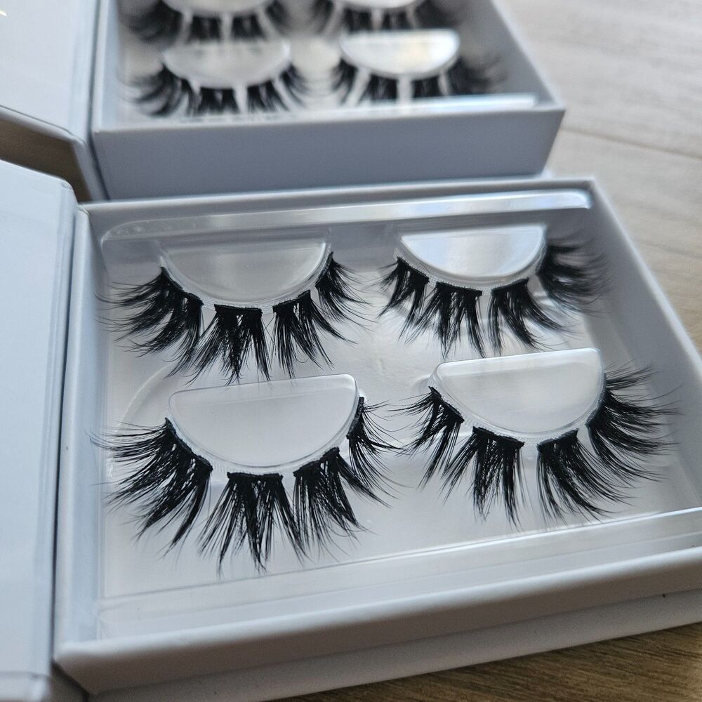 Winkclique Stella Cat Eye Starburst Lashes 2 Boxes 4 Prs Total Under Lash B Curl